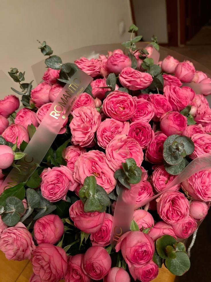 Corporate meeting room with carefully timed floral arrangements that maintain elegance throughout business hours